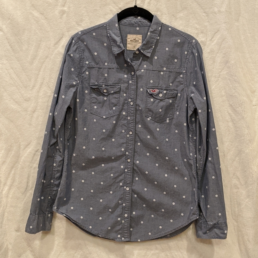 Hollister Polka Dot Button Down Shirt